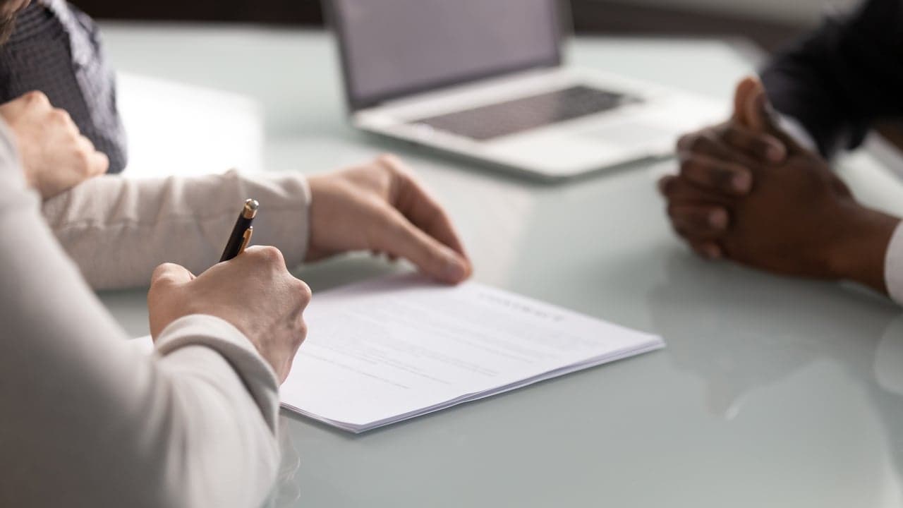 What Franchisors Want Franchise Buyers to Know Before Signing What Franchisors Want Franchise Buyers to Know Before Signing
