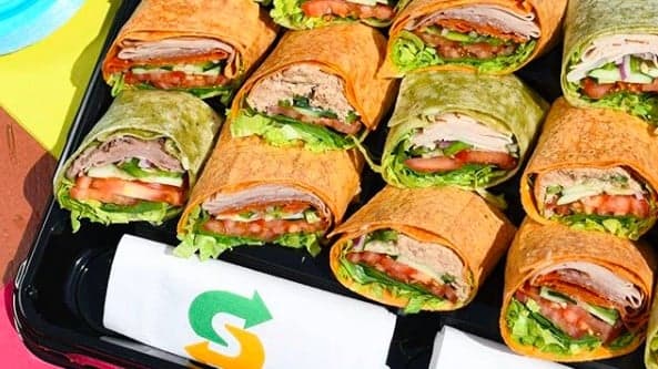 Subway Donates Thousands of Meals to Local Shelters and Food Bank in Toronto Subway Donates Thousands of Meals to Local Shelters and Food Bank in Toronto