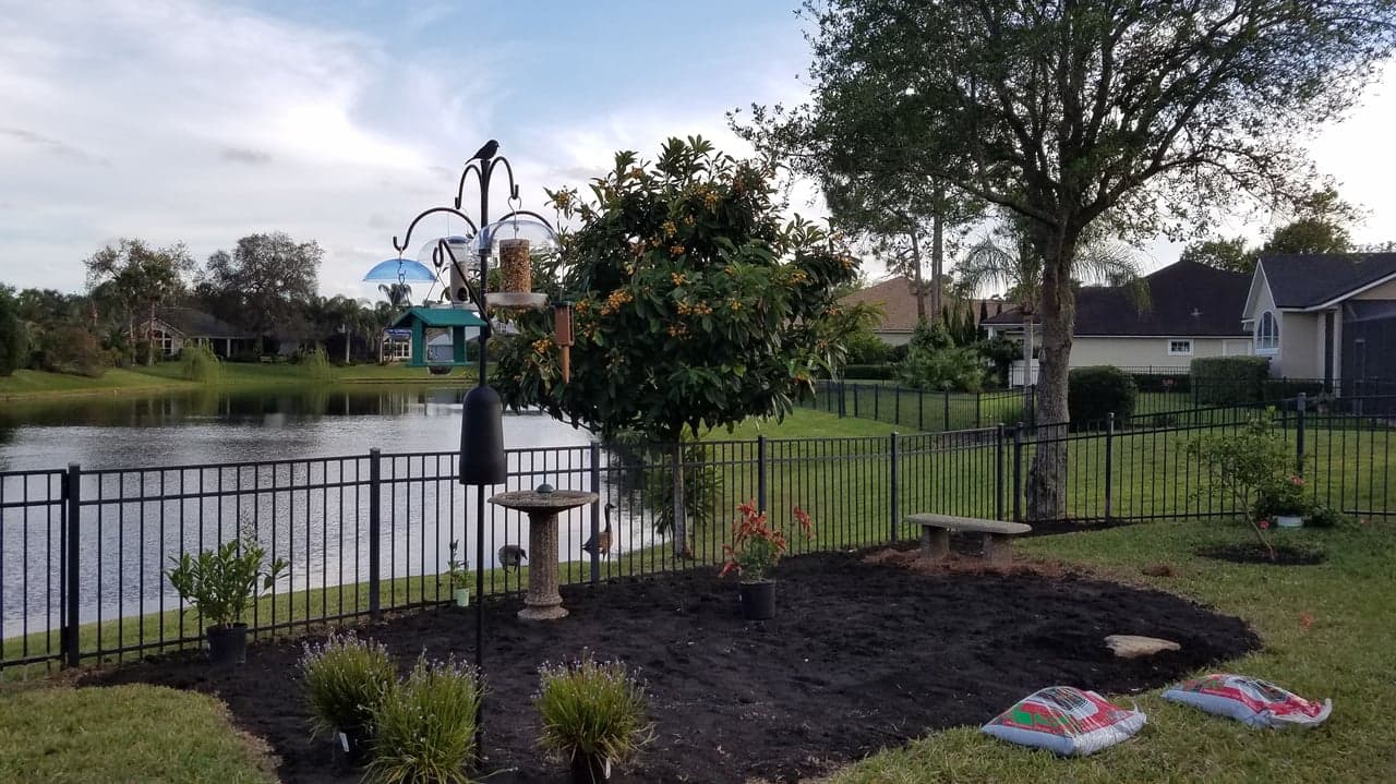 FeederScaping Program Brings Major Customer Satisfaction and Revenue Opportunities for Wild Birds Unlimited Franchisees FeederScaping Program Brings Major Customer Satisfaction and Revenue Opportunities for Wild Birds Unlimited Franchisees