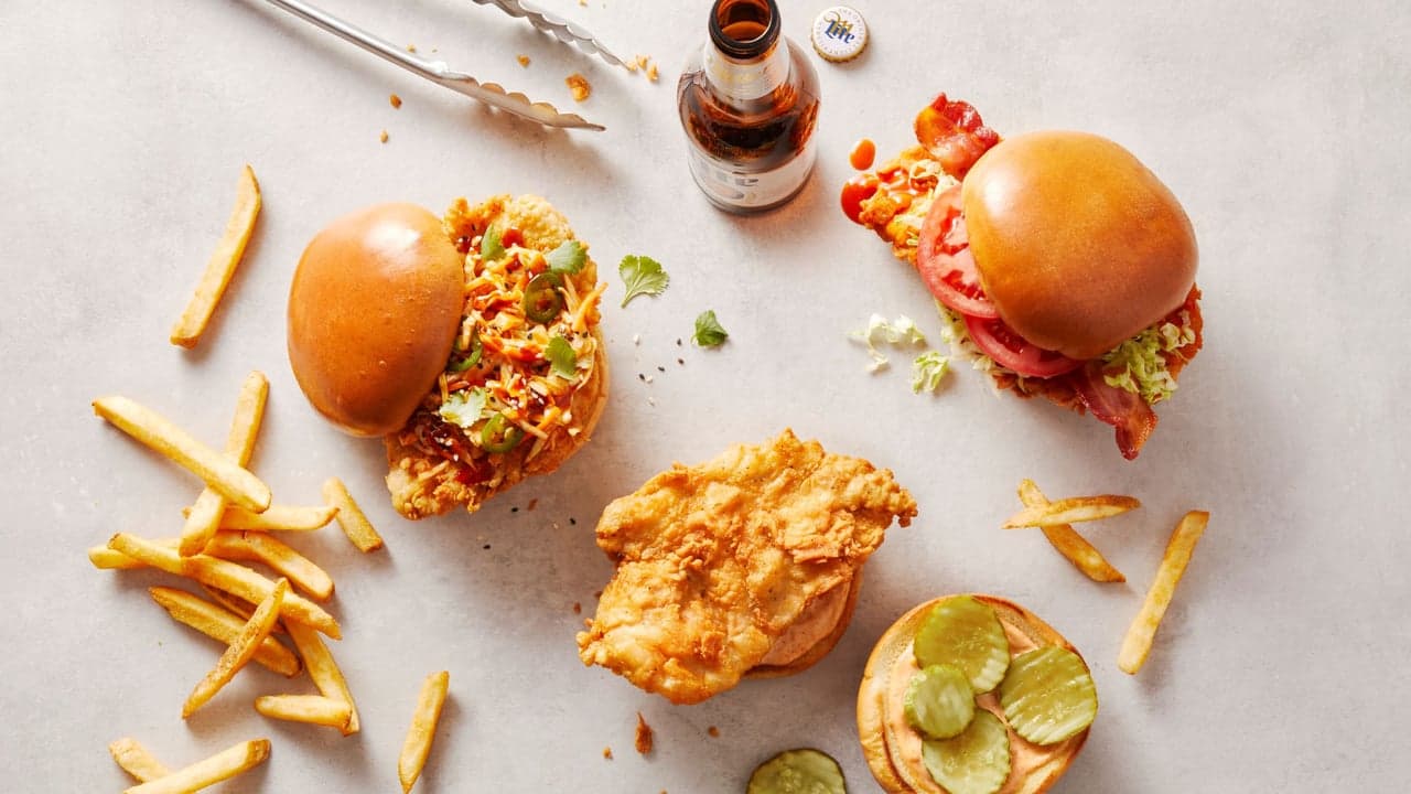 Buffalo Wings & Rings Launches New Lineup of Superior Chicken Sandwiches Buffalo Wings & Rings Launches New Lineup of Superior Chicken Sandwiches