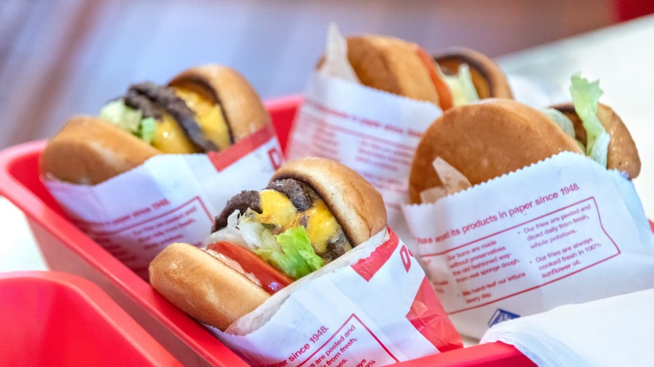 How In-N-Out Burger Created a Cult Following How In-N-Out Burger Created a Cult Following