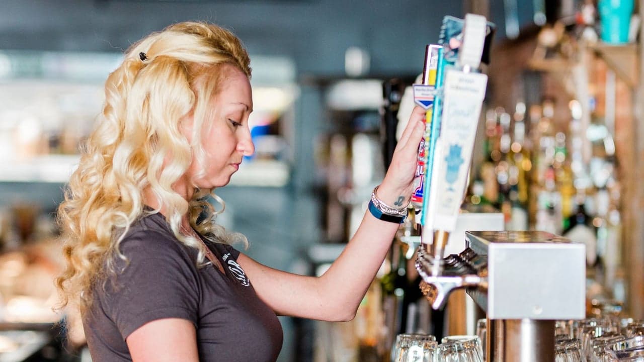 FAST CASUAL: Shuckin' Shack Looks to Ramp up Bar Sales This Summer FAST CASUAL: Shuckin' Shack Looks to Ramp up Bar Sales This Summer