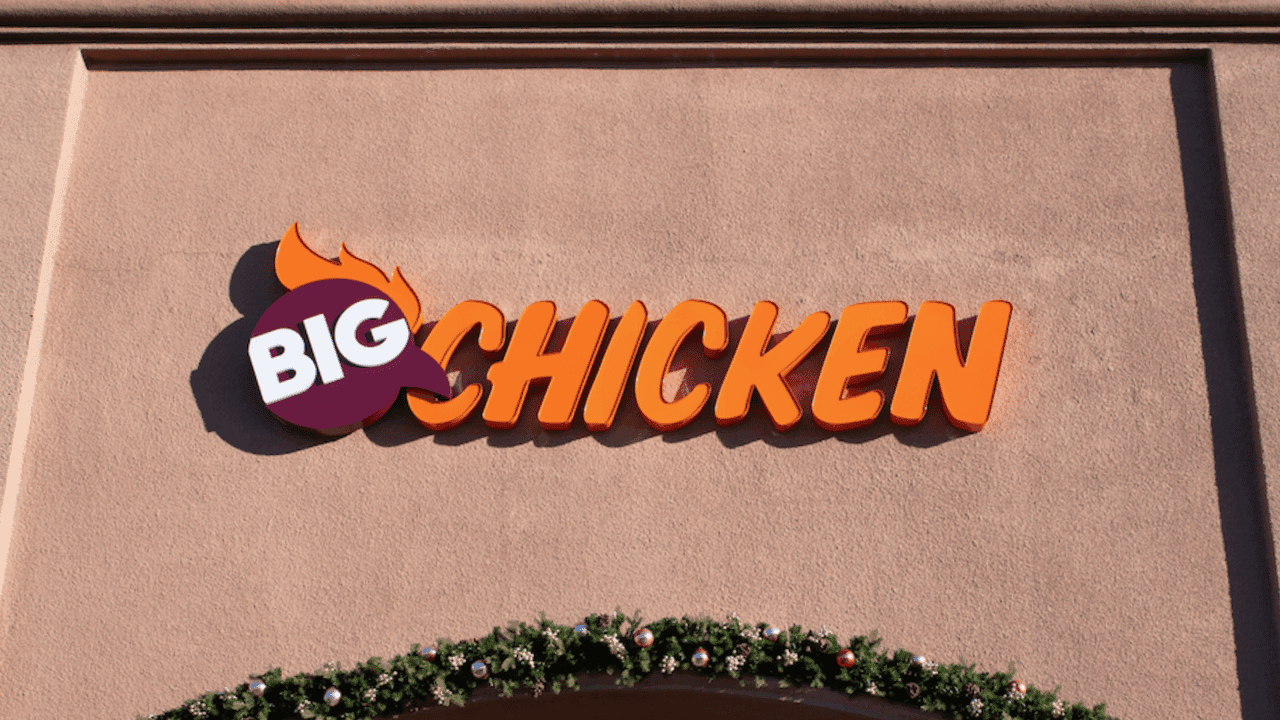 Shaq’s Big Chicken Franchise Gets New Multi-Unit Franchisees Shaq’s Big Chicken Franchise Gets New Multi-Unit Franchisees