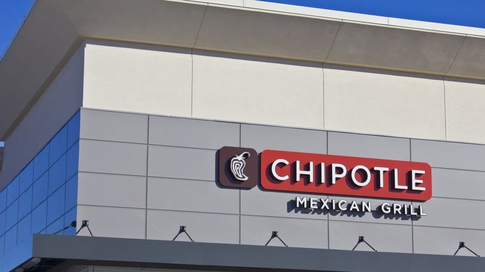 Fast Casual: Chipotle Stock Plummets on News of Virginia Norovirus Outbreak Fast Casual: Chipotle Stock Plummets on News of Virginia Norovirus Outbreak
