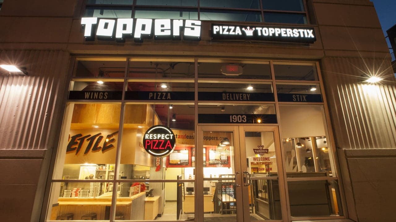 Sioux Falls Business Journal: West-side Toppers opens, with free-food-for-a-year offer on Saturday Sioux Falls Business Journal: West-side Toppers opens, with free-food-for-a-year offer on Saturday