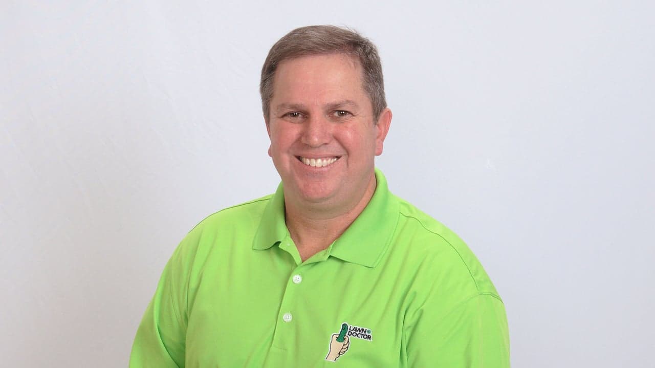 Cincinnati Business Consultant Dave Satcher Approaches Fifth Season with Lawn Doctor Cincinnati Business Consultant Dave Satcher Approaches Fifth Season with Lawn Doctor