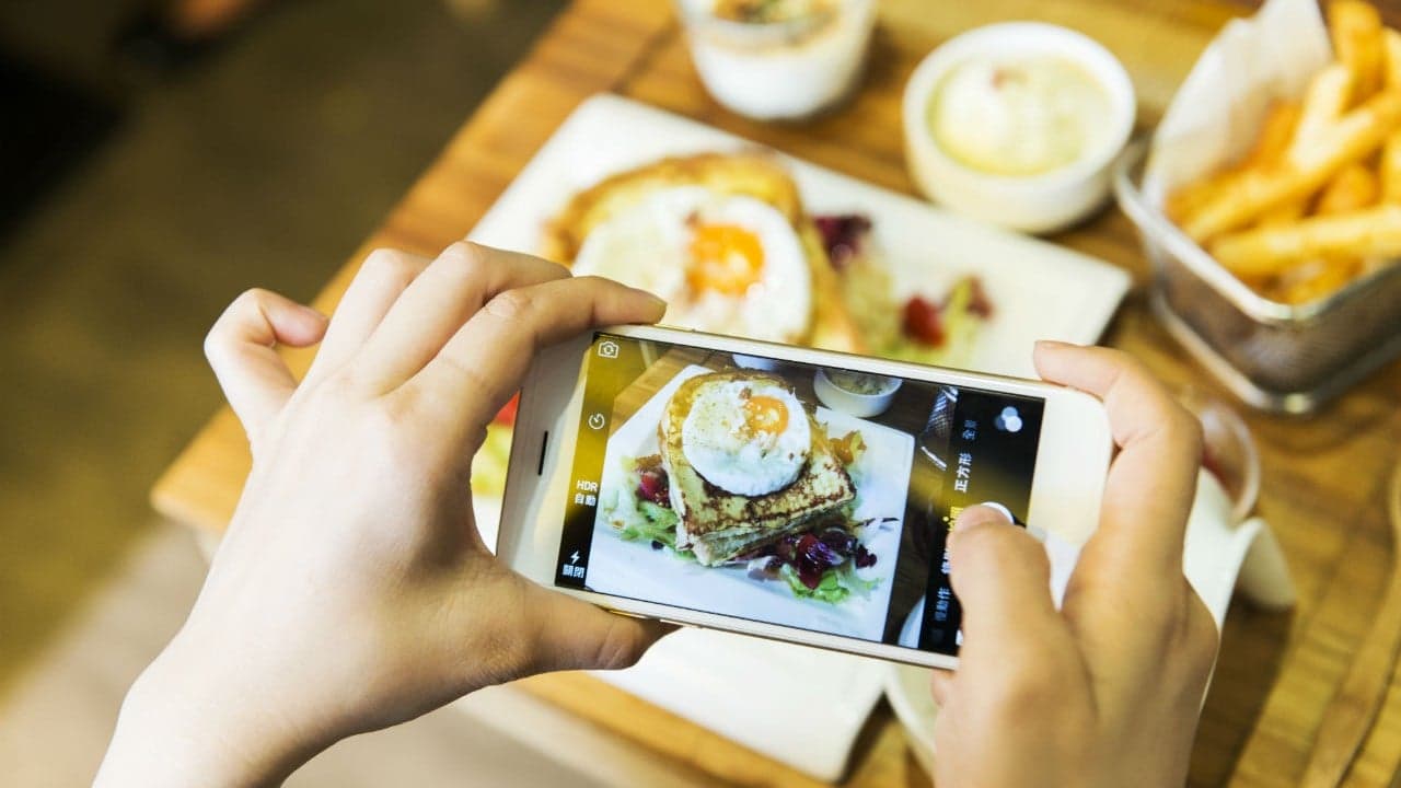 QSR Magazine: 9 Fast Food Trends for 2018 QSR Magazine: 9 Fast Food Trends for 2018