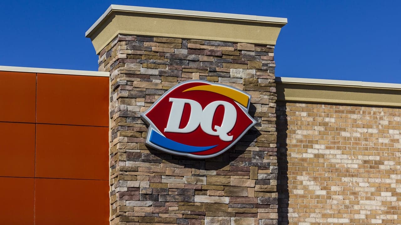 QSR Magazine: Dairy Queen Moving Headquarters in 2019 QSR Magazine: Dairy Queen Moving Headquarters in 2019