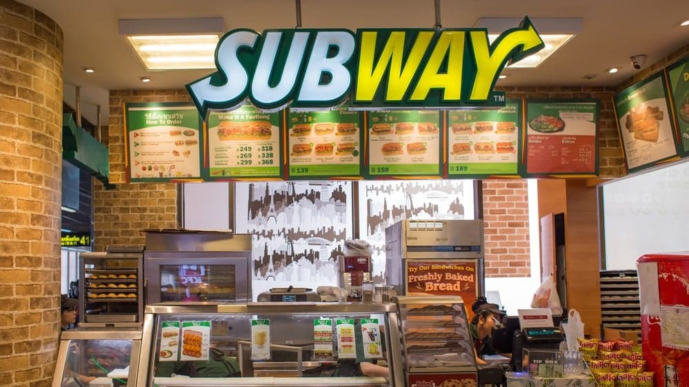 Subway Tops QSR’s List of Biggest Fast-Food Chains in America Subway Tops QSR’s List of Biggest Fast-Food Chains in America