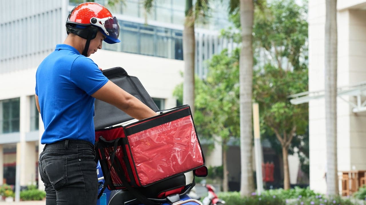 DoorDash Plugs Subscription Service With Weeklong Free Delivery Initiative DoorDash Plugs Subscription Service With Weeklong Free Delivery Initiative