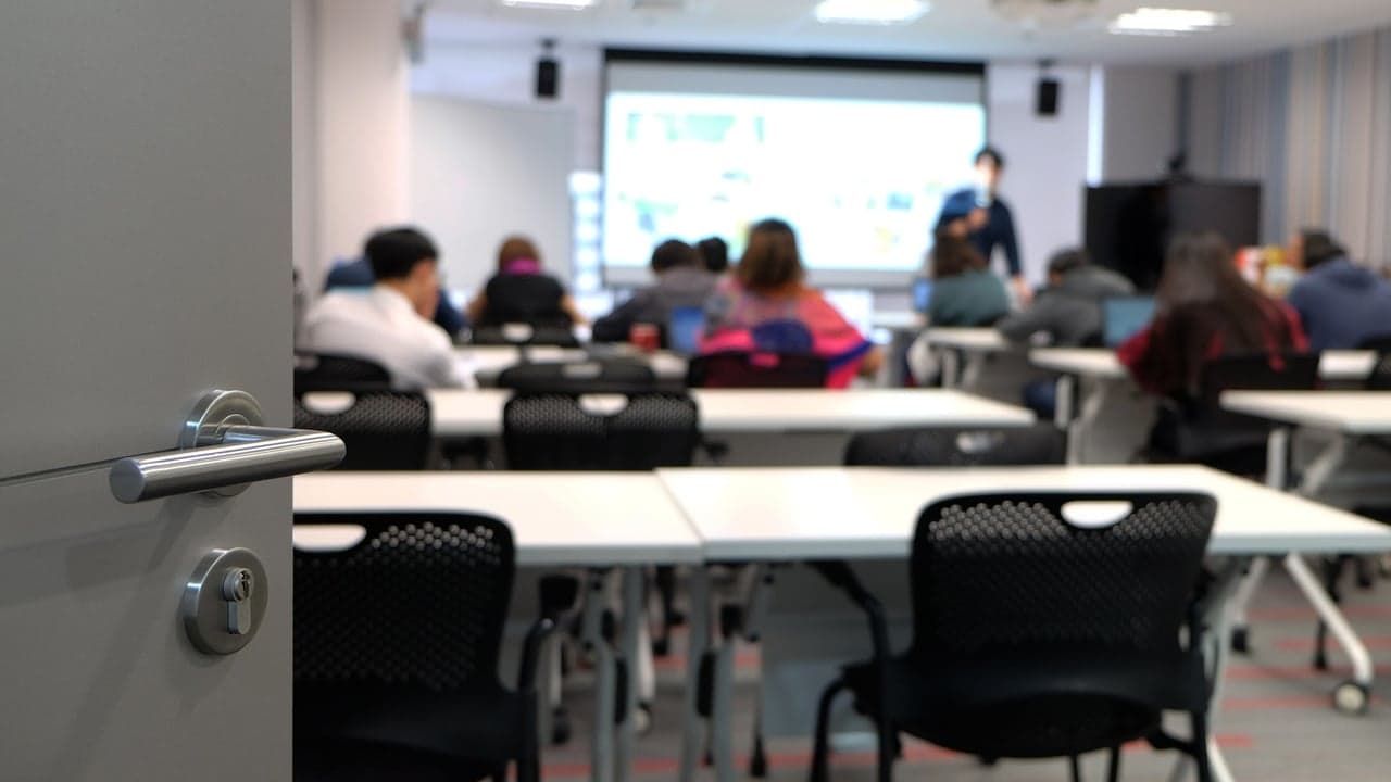 Training New Franchise Employees for Long-term Success Training New Franchise Employees for Long-term Success