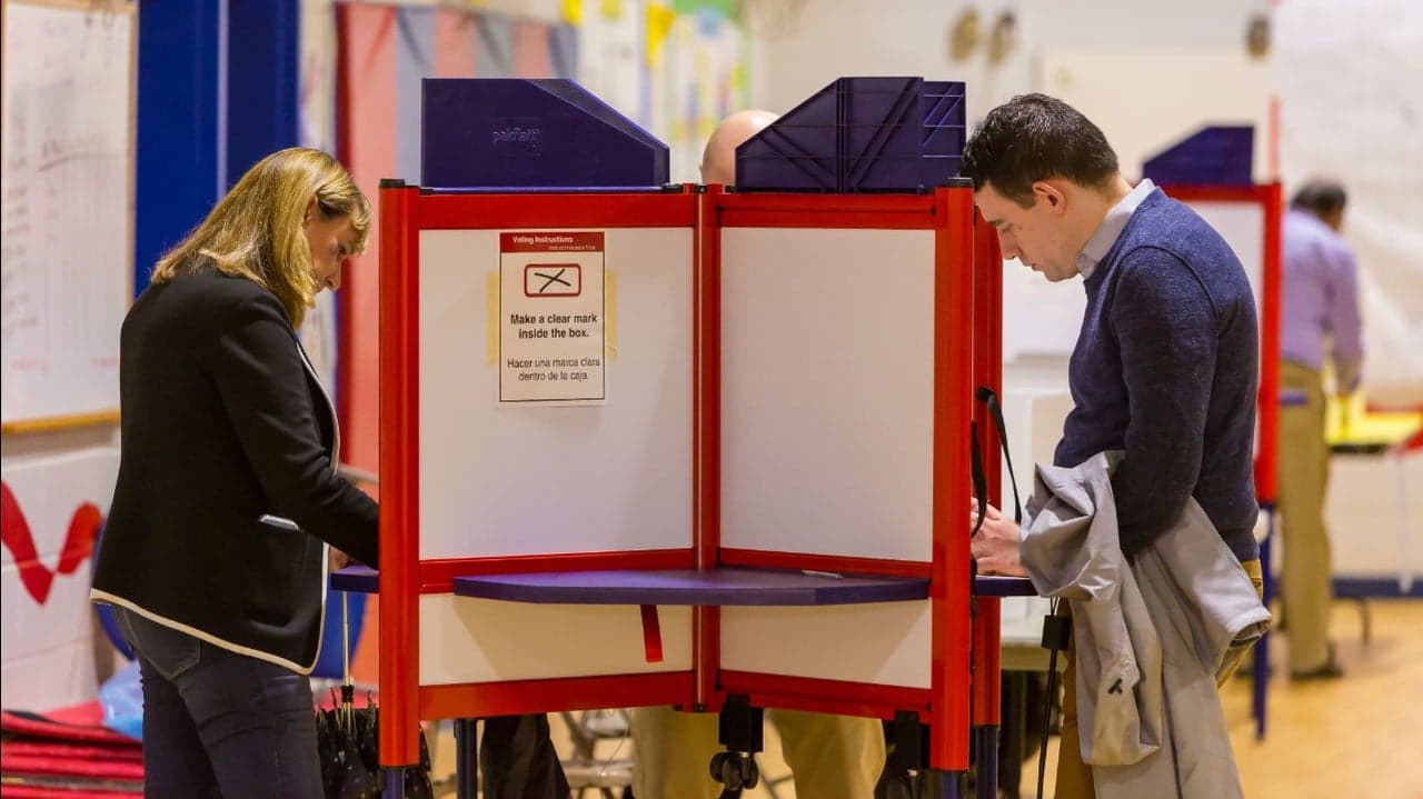 One Month After Midterms: What the Election Results Mean for Franchisors One Month After Midterms: What the Election Results Mean for Franchisors