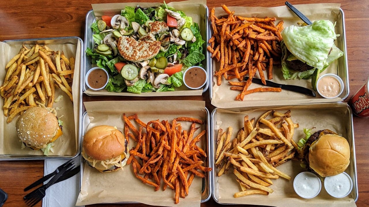 More MOOYAH Burgers, Fries & Shakes in Massachusetts: Better Burger Franchise Opens Fourth Location in the State, Plans to Continue Expanding into 2019 More MOOYAH Burgers, Fries & Shakes in Massachusetts: Better Burger Franchise Opens Fourth Location in the State, Plans to Continue Expanding into 2019