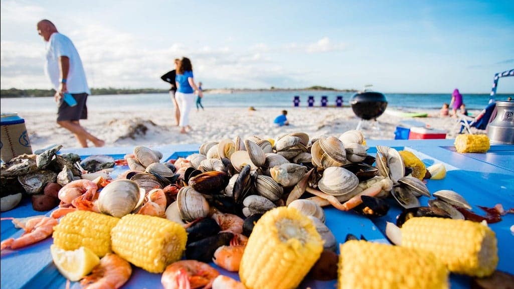 The Top 5 Reasons to Invest as a Franchisee with Shuckin’ Shack Oyster Bar The Top 5 Reasons to Invest as a Franchisee with Shuckin’ Shack Oyster Bar