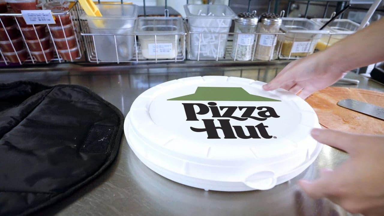 The Latest in Sustainable Packaging Is Pizza Hut’s Round Pizza Box The Latest in Sustainable Packaging Is Pizza Hut’s Round Pizza Box