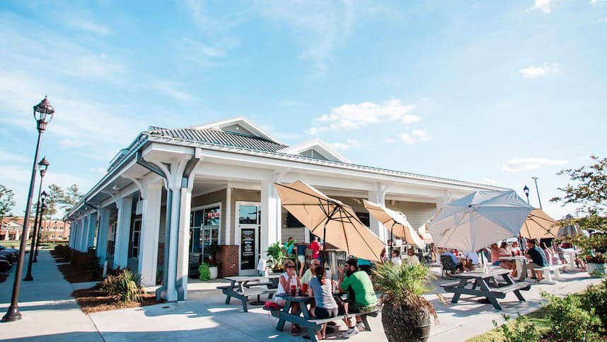 How Much Can You Make as a Franchisee of Shuckin’ Shack Oyster Bar? How Much Can You Make as a Franchisee of Shuckin’ Shack Oyster Bar?