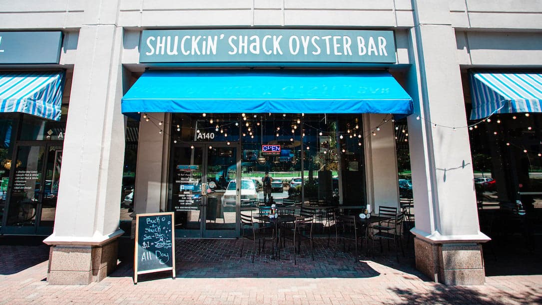 Shuckin' Shack’s CEO Jonathan Weathington Featured on FSR Magazine’s February Cover Shuckin' Shack’s CEO Jonathan Weathington Featured on FSR Magazine’s February Cover