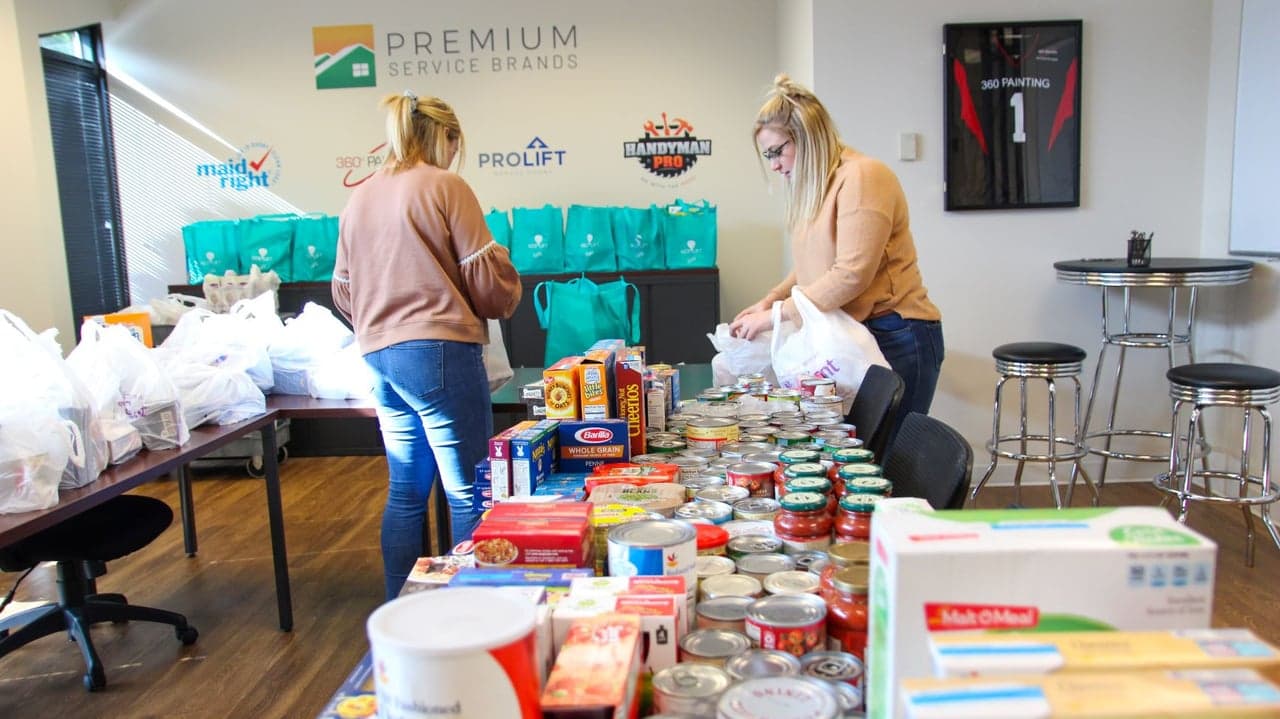 Premium Service Brands Donates 200 Backpacks of Food to Local Families in Albemarle County Public School District Amid COVID-19 Premium Service Brands Donates 200 Backpacks of Food to Local Families in Albemarle County Public School District Amid COVID-19