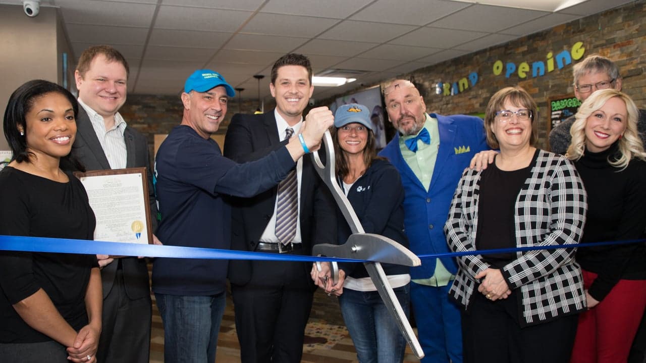 How Hounds Town USA Offers a Recession-Resistant Investment Opportunity for New Franchisees How Hounds Town USA Offers a Recession-Resistant Investment Opportunity for New Franchisees