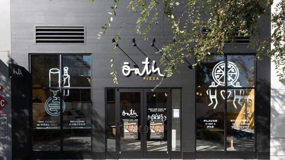 Franchise Times: Ex-Chipotle Execs Have Big Plans for Oath Pizza Franchise Times: Ex-Chipotle Execs Have Big Plans for Oath Pizza
