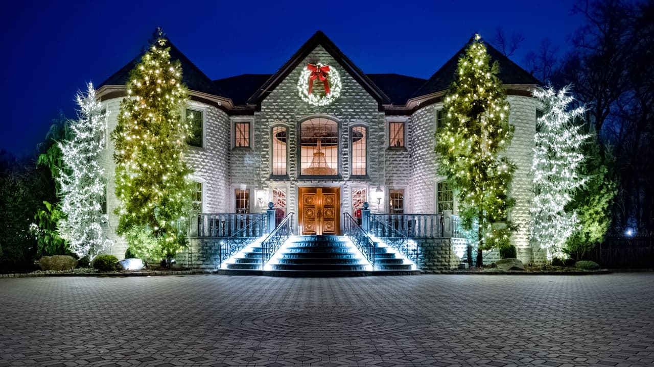Christmas Decor Ranks 429th on Entrepreneur’s 2022 Franchise 500 Christmas Decor Ranks 429th on Entrepreneur’s 2022 Franchise 500