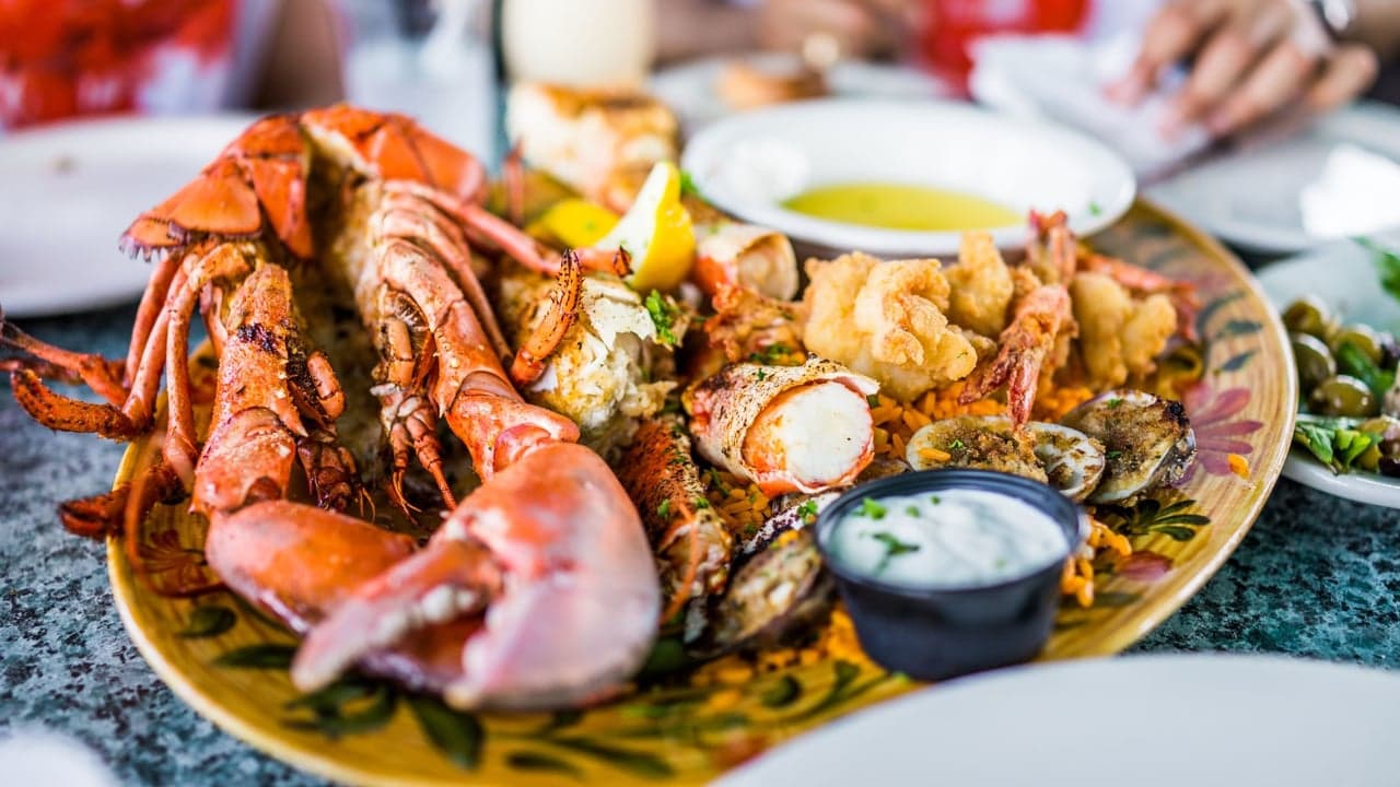 5 Seafood Franchises We Love 5 Seafood Franchises We Love