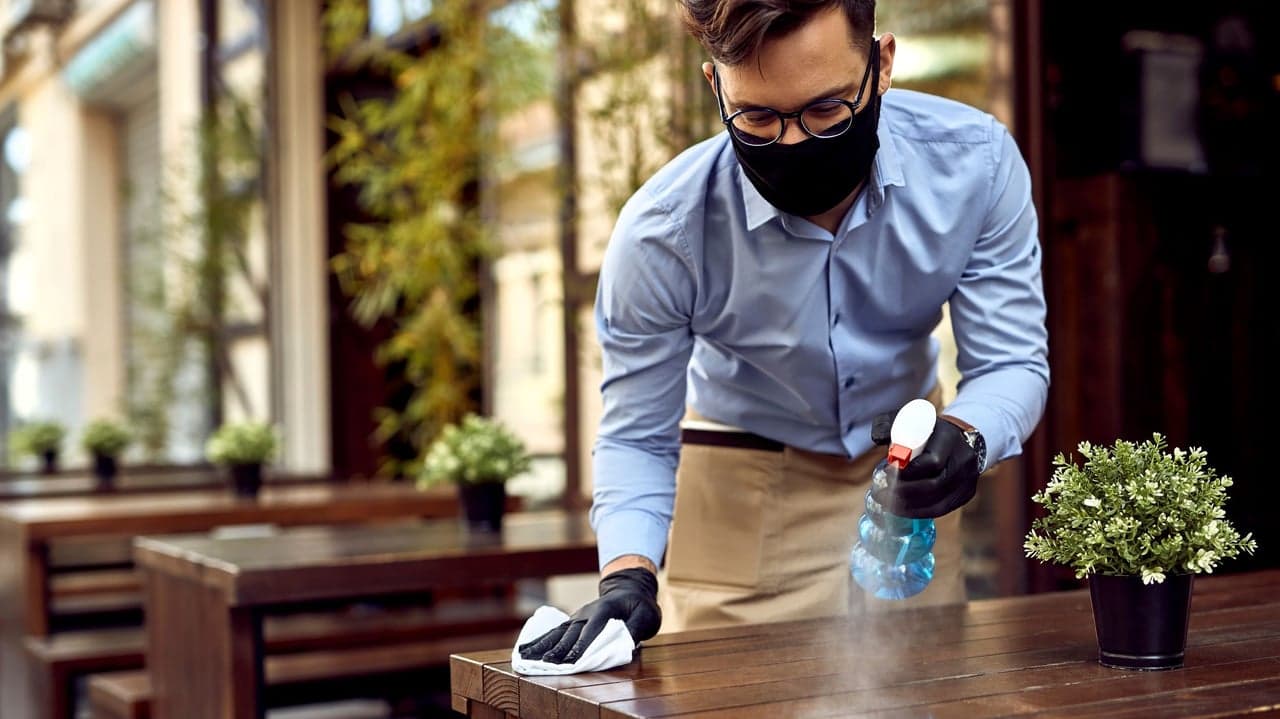 How COVID-19 Forever Changed the Restaurant Industry How COVID-19 Forever Changed the Restaurant Industry