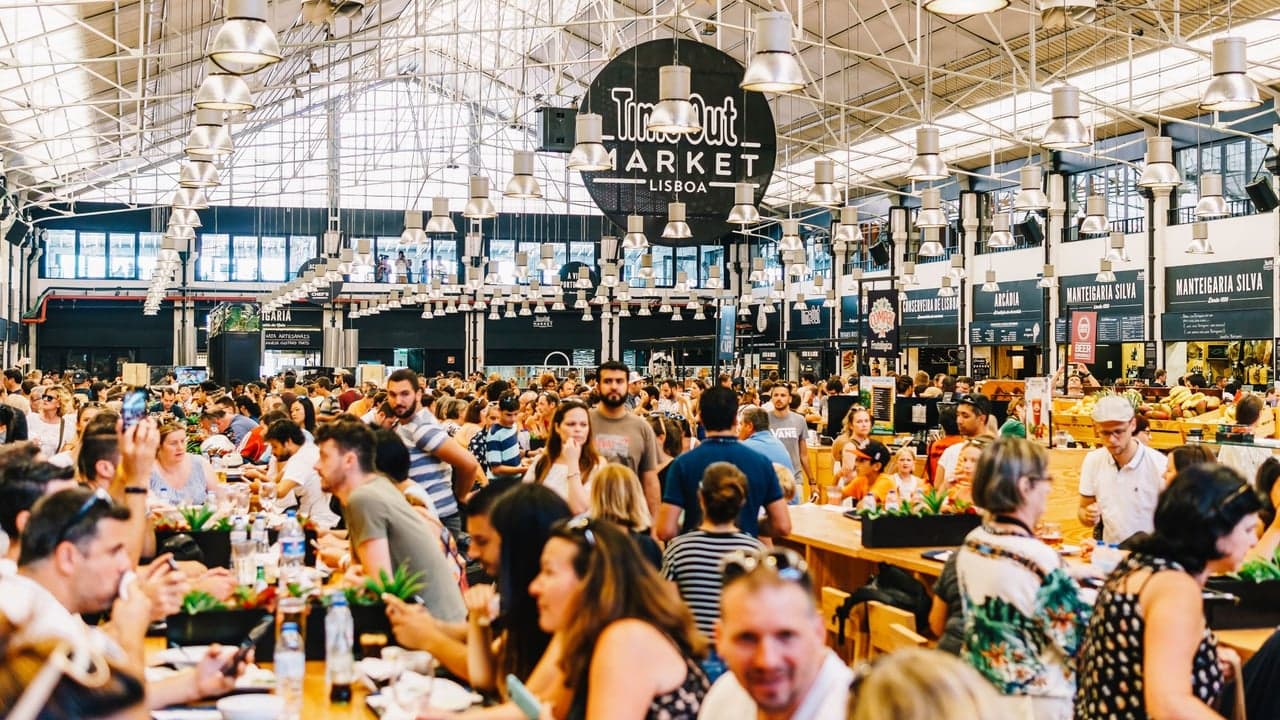Are Food Halls the Future of Restaurants? Are Food Halls the Future of Restaurants?