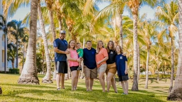 Former Legal and Current Railroad Professionals Sign On to Open Texas’ First Shuckin’ Shack Oyster Bar Location Former Legal and Current Railroad Professionals Sign On to Open Texas’ First Shuckin’ Shack Oyster Bar Location