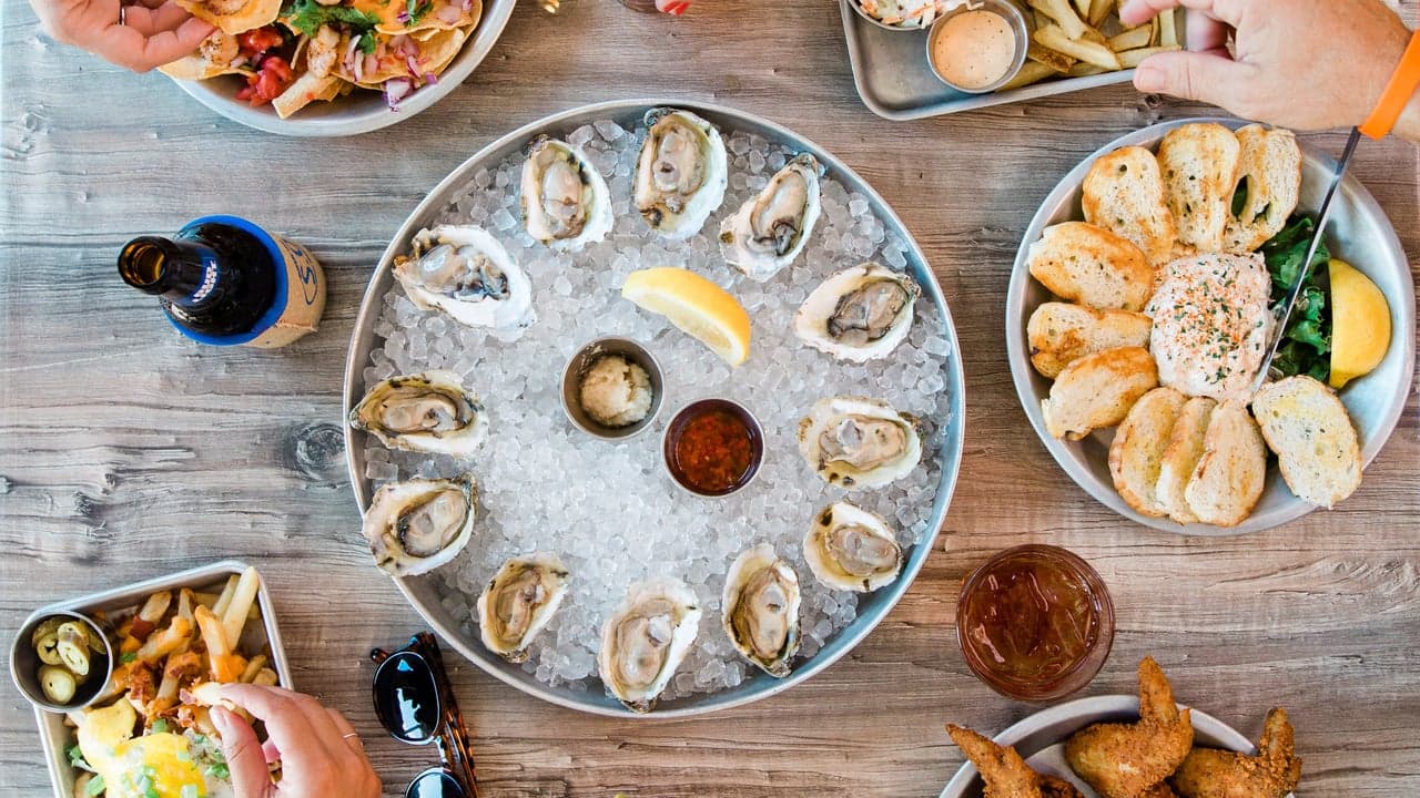 Shuckin' Shack Closes 2022 with 3 New Locations in 2 New States Shuckin' Shack Closes 2022 with 3 New Locations in 2 New States
