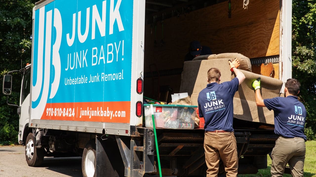 Junk Junk Baby! Benefitted from the Booming Waste Removal Industry in 2022, and Supported Its Community While Doing So Junk Junk Baby! Benefitted from the Booming Waste Removal Industry in 2022, and Supported Its Community While Doing So
