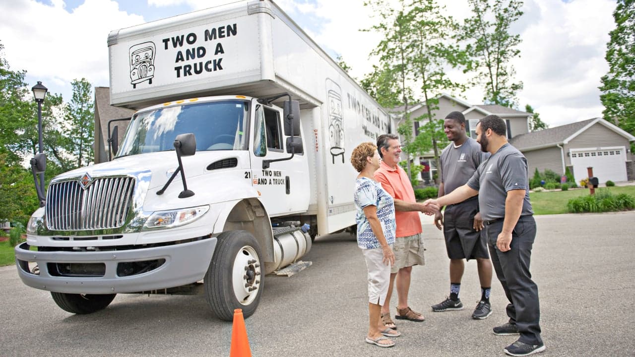 How TWO MEN AND A TRUCK® Continues to Support the Senior Community How TWO MEN AND A TRUCK® Continues to Support the Senior Community