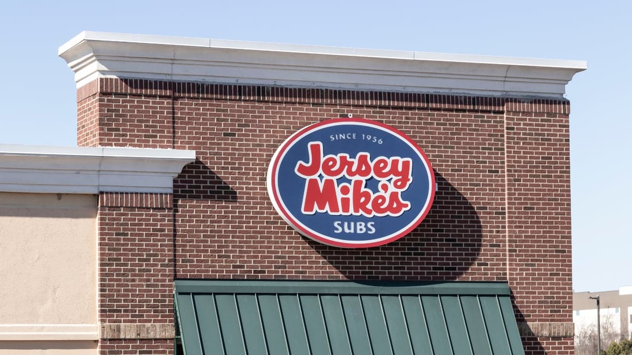 How Much Does it Cost to Open a Jersey Mike’s Franchise? How Much Does it Cost to Open a Jersey Mike’s Franchise?