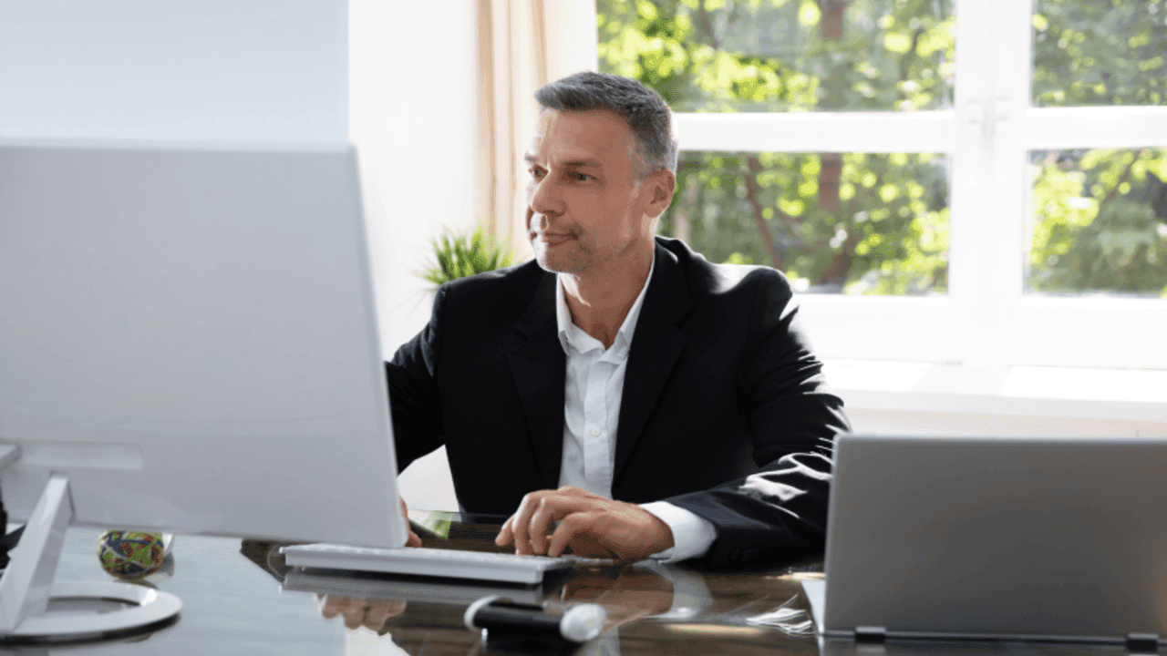Qualities of an Ideal Senior Care Authority Franchise Owner Qualities of an Ideal Senior Care Authority Franchise Owner