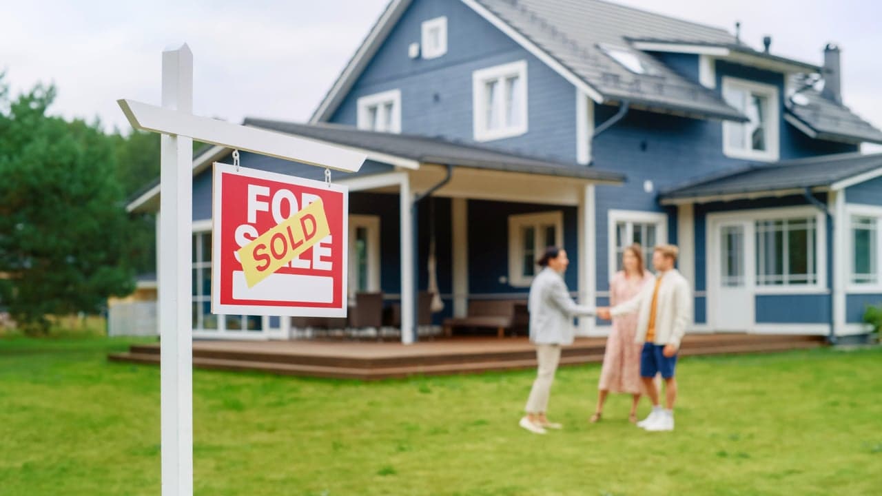 Homebuyers Keep Buying — And That’s Good News for Home Service Franchises Homebuyers Keep Buying — And That’s Good News for Home Service Franchises