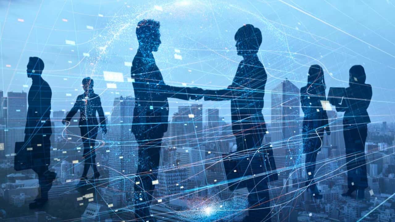 How The Growth Coach Is Using Technology to Deepen How The Growth Coach Is Using Technology to Deepen Coaching, Not Replace It
