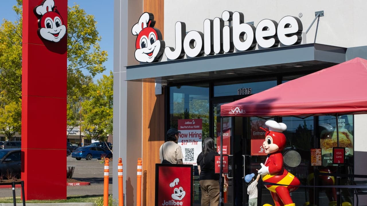 They Ran the Numbers, Felt the Culture, and Knew Jollibee Was the Right Move for these Multi-Unit Franchisees They Ran the Numbers, Felt the Culture, and Knew Jollibee Was the Right Move for these Multi-Unit Franchisees