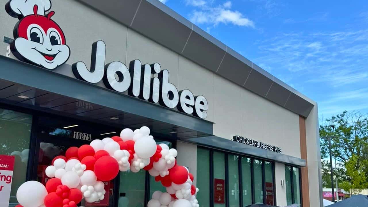 How undefined Evolved and Set New Standards Fueled by Customer Love, Jollibee Advances Toward 500 North American Restaurants in Q1 With Multi-Unit Franchise Operators Who Share Its Vision