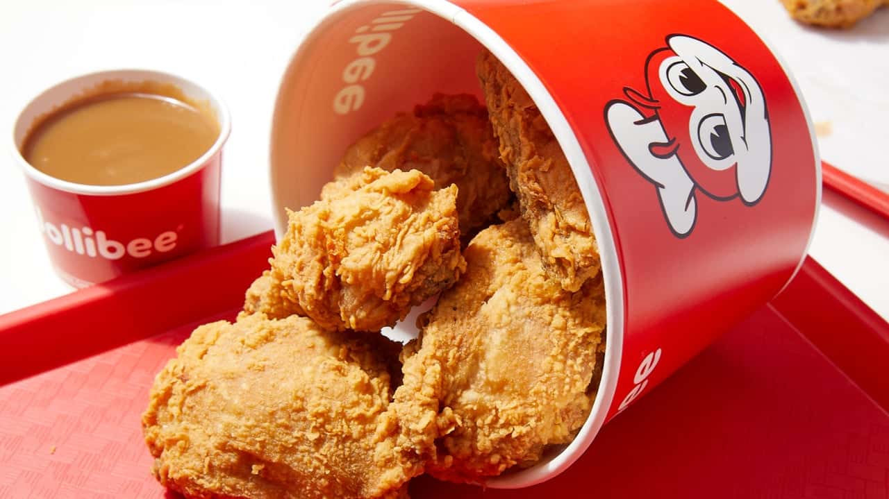 How Jollibee Evolved and Set New Standards jollibee