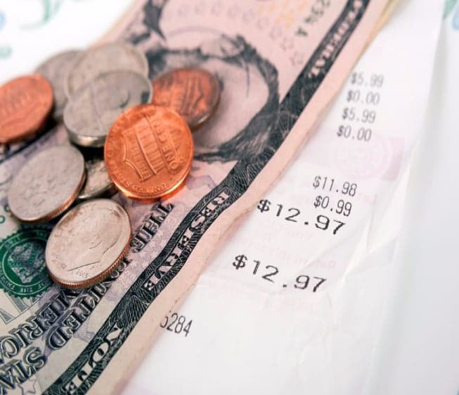 Hillary Clinton Calls to Eliminate Tip Credits for Restaurants Hillary Clinton Calls to Eliminate Tip Credits for Restaurants