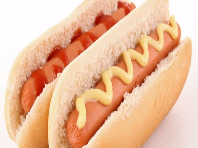 FranchiseTimes.com: Checkers & Rally's Defends Its Turf In Fast Food Wiener War FranchiseTimes.com: Checkers & Rally's Defends Its Turf In Fast Food Wiener War