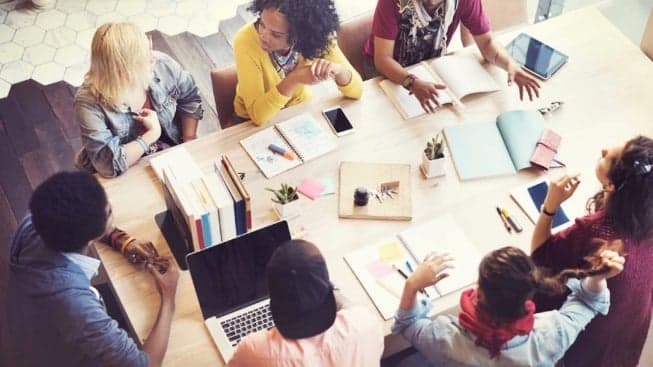 Why Semi-Absentee Ownership is Beneficial for Both Franchisors and Franchisees Why Semi-Absentee Ownership is Beneficial for Both Franchisors and Franchisees