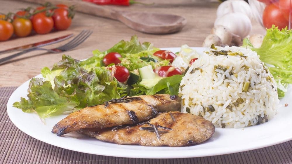 QSR Magazine: Why Luna Grill Fresh Mediterranean is One to Watch QSR Magazine: Why Luna Grill Fresh Mediterranean is One to Watch