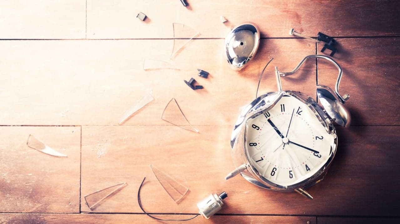 Smash Your Goals by Mismanaging Your Time Smash Your Goals by Mismanaging Your Time