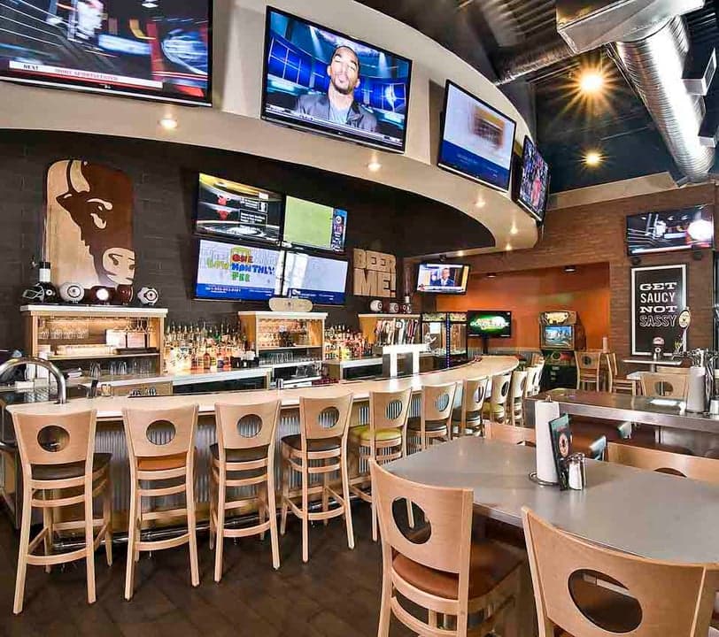 After Top Growth Year, Buffalo Wings & Rings Expect Same Success in 2015 After Top Growth Year, Buffalo Wings & Rings Expect Same Success in 2015