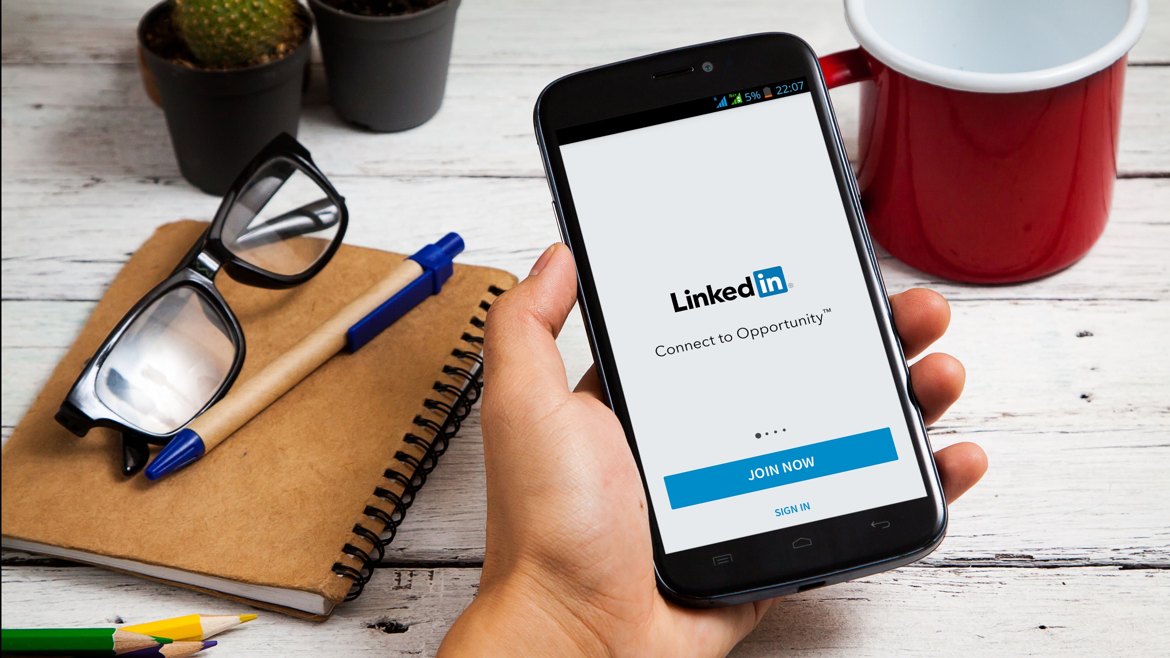 TechCrunch: LinkedIn is introducing auto-playing video ads TechCrunch: LinkedIn is introducing auto-playing video ads