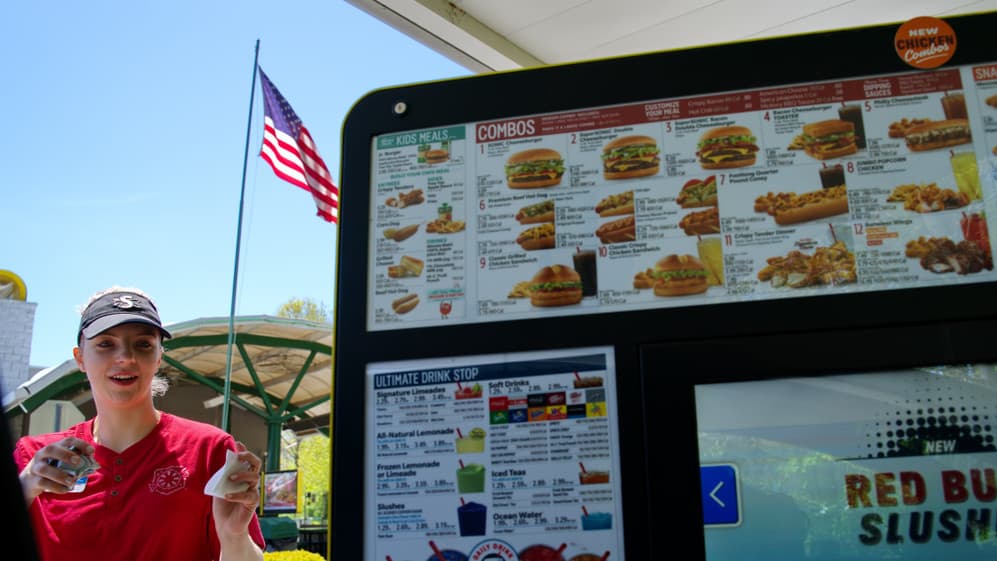 Why Franchisors Shouldn't Overlook the Importance of Menuboards Why Franchisors Shouldn't Overlook the Importance of Menuboards