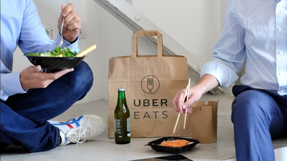 Full-Service Makes Us Nervous: The Decline of Full Service Restaurant Traffic Against Third-Party Delivery Full-Service Makes Us Nervous: The Decline of Full Service Restaurant Traffic Against Third-Party Delivery