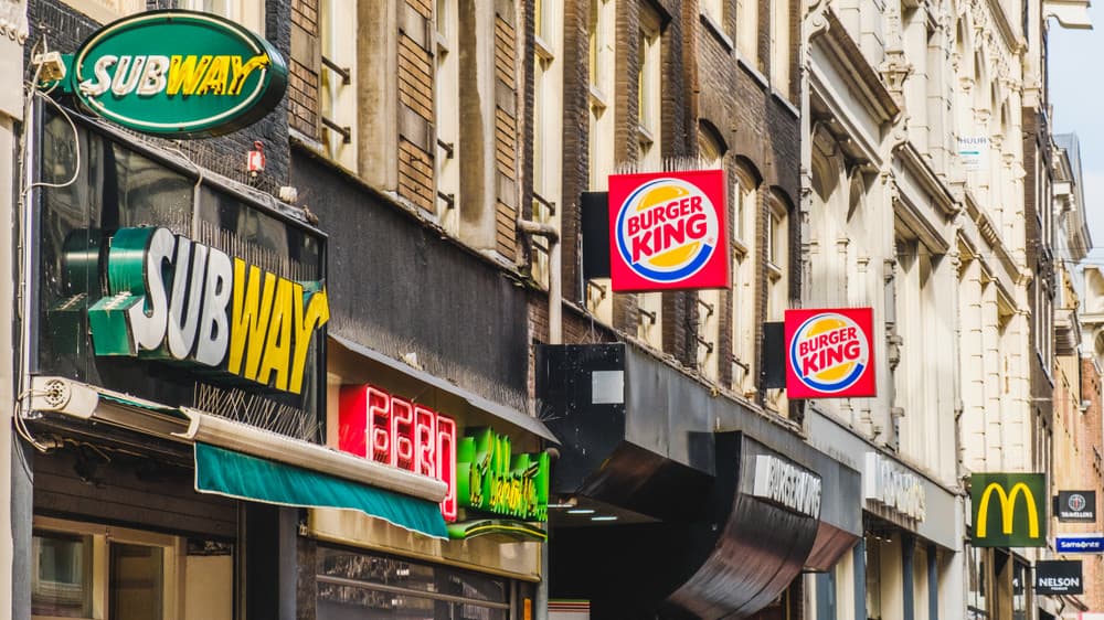 Here’s How Much It Costs To Open These 10 Famous Quick-Service Restaurant Franchises Here’s How Much It Costs To Open These 10 Famous Quick-Service Restaurant Franchises