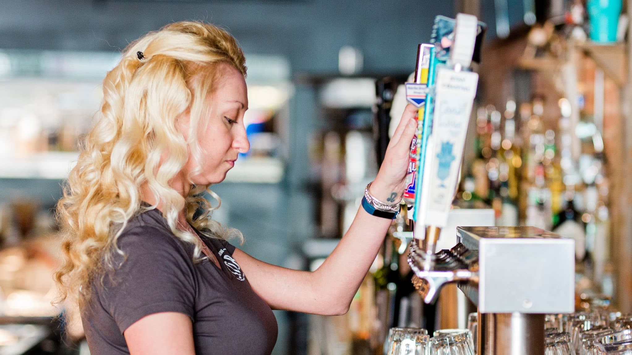 FAST CASUAL: Shuckin' Shack Looks to Ramp up Bar Sales This Summer FAST CASUAL: Shuckin' Shack Looks to Ramp up Bar Sales This Summer